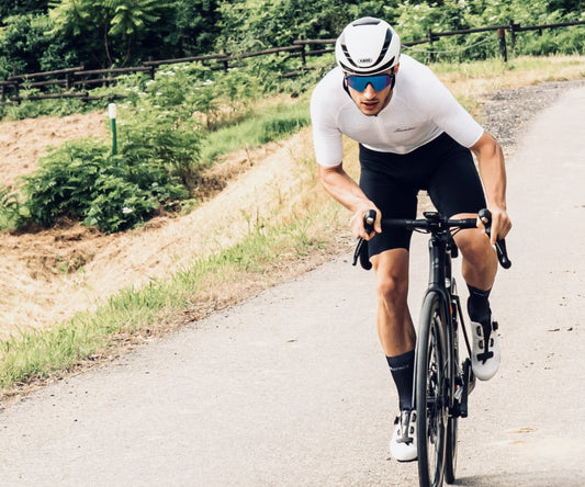 20 Essential Gears for Long-distance cycling
