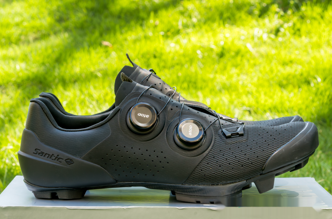 How are Santic's Alps 1.0 clipless MTB shoes?