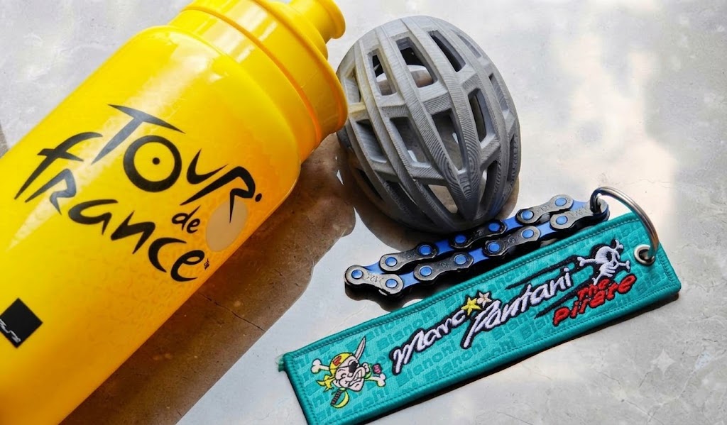 What Are Some Affordable Yet Thoughtful Gifts for A Cycling Enthusiast?