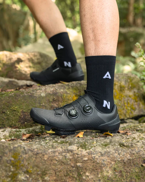 mountain bike shoes for flat pedals